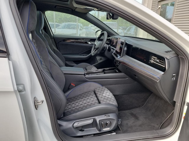 Volkswagen Passat 2.0 TDI R-Line Variant