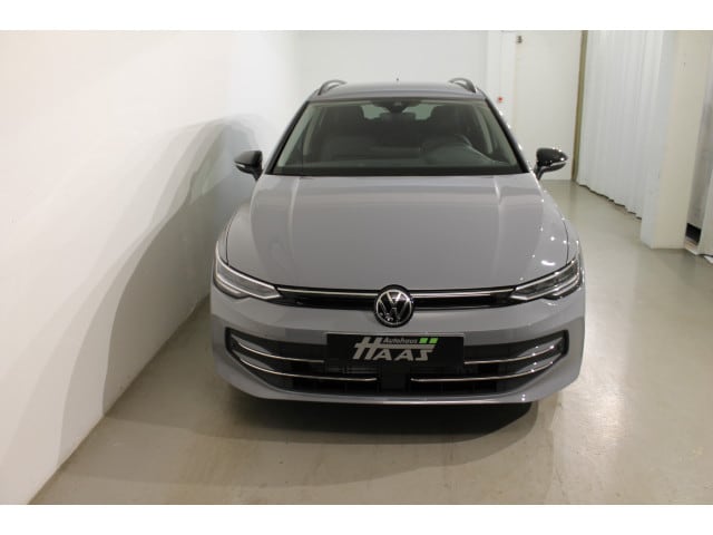 Volkswagen Golf 1.5 eTSI Golf VIII Variant