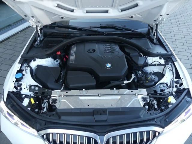 BMW 320 320i M-Sport Touring