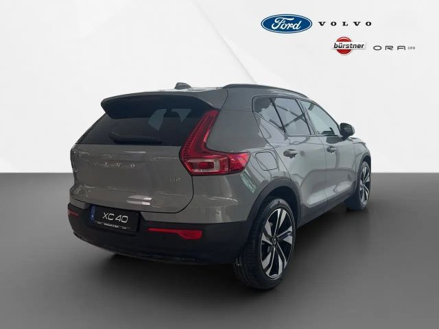 Volvo XC40 Dark Plus