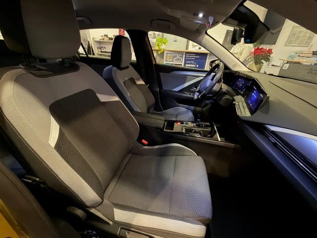 Opel Astra Edition Hybrid Innovation