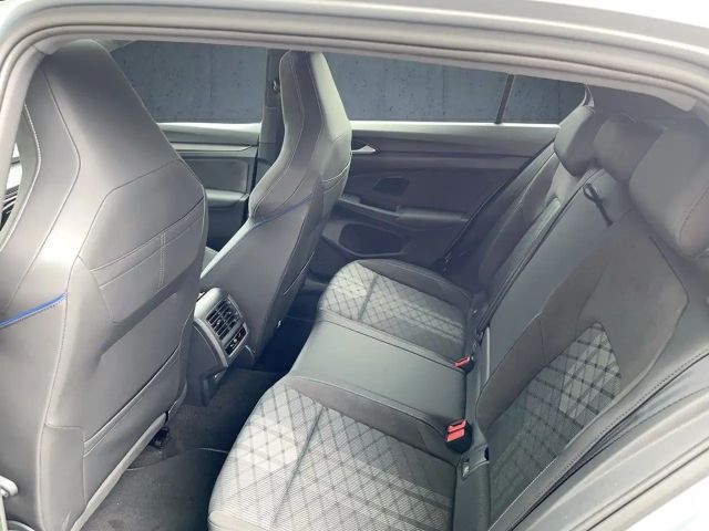 Volkswagen Golf DSG R-Line