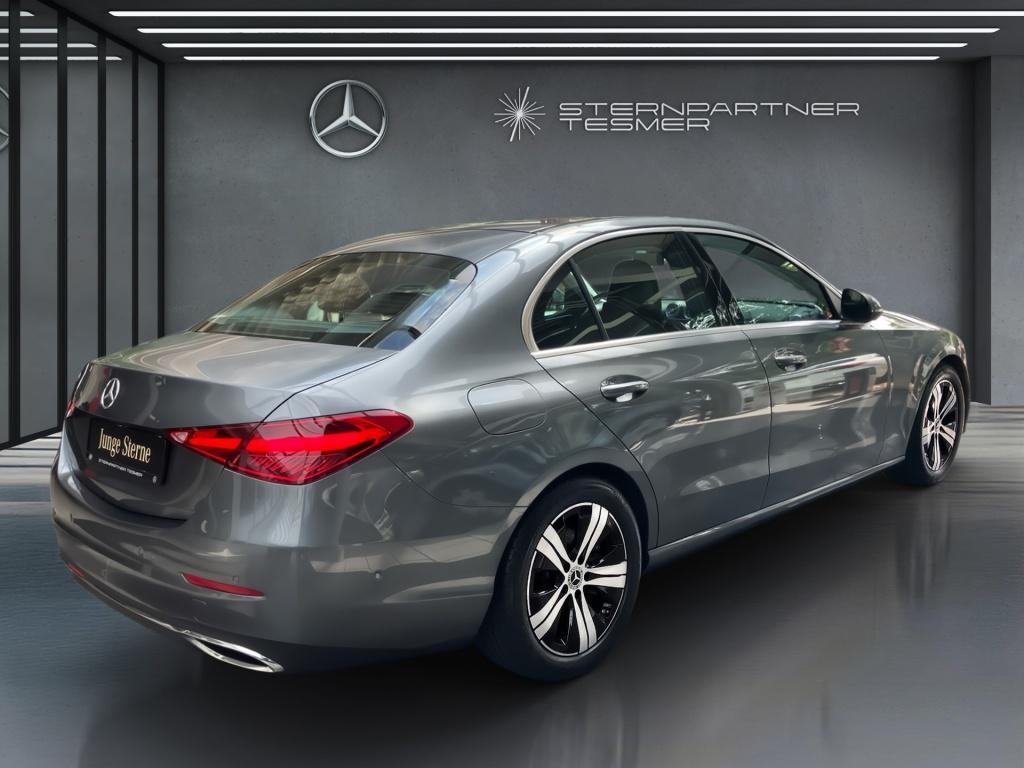 Mercedes-Benz C 180 AVANTGARDE Sedan