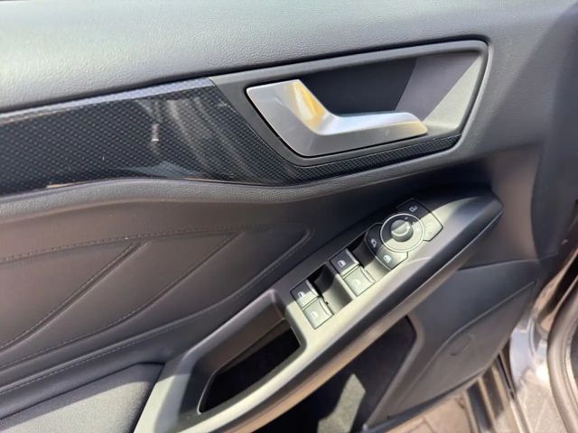 Ford Focus EcoBoost ST Line Wagon