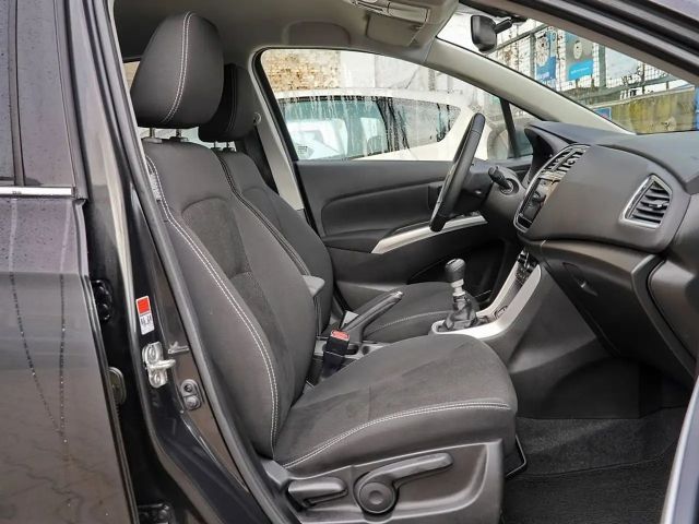 Suzuki SX4 S-Cross Comfort Hybrid