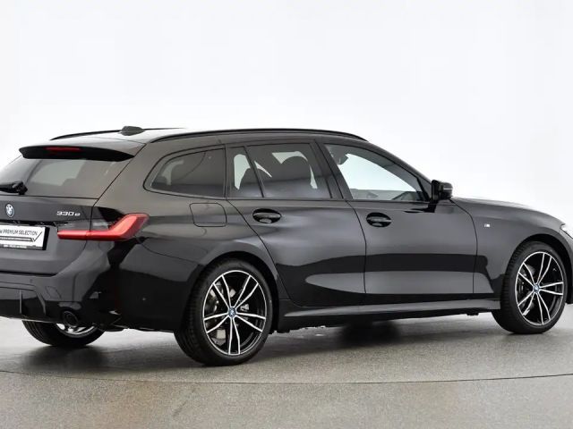 BMW 330 330e xDrive