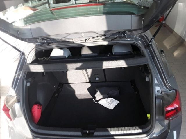 Volkswagen Golf 1.5 TSI R-Line