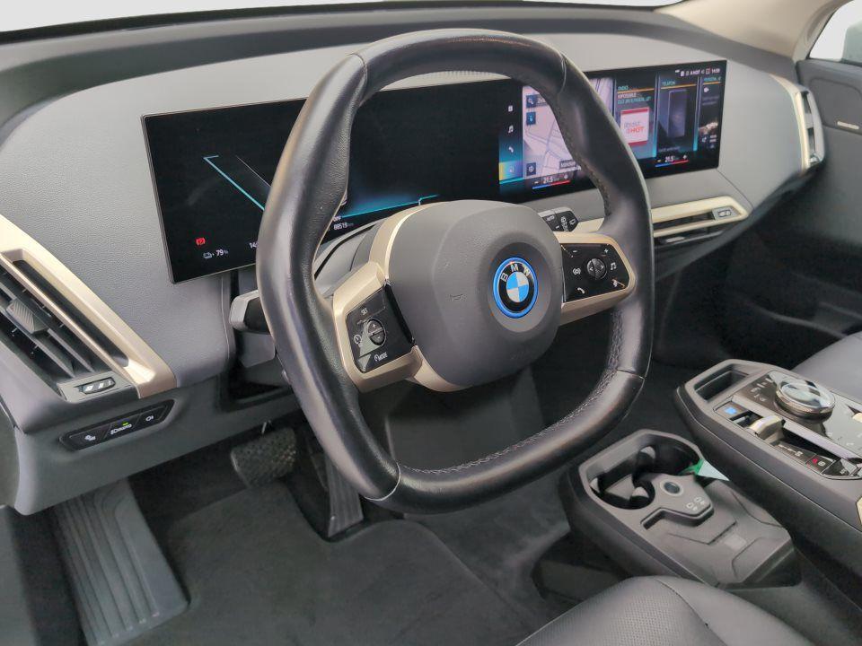 BMW iX xDrive40