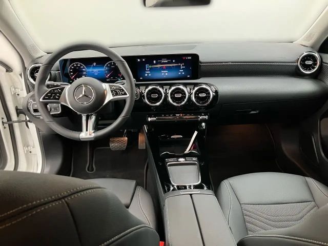 Mercedes-Benz A 180 Progressive