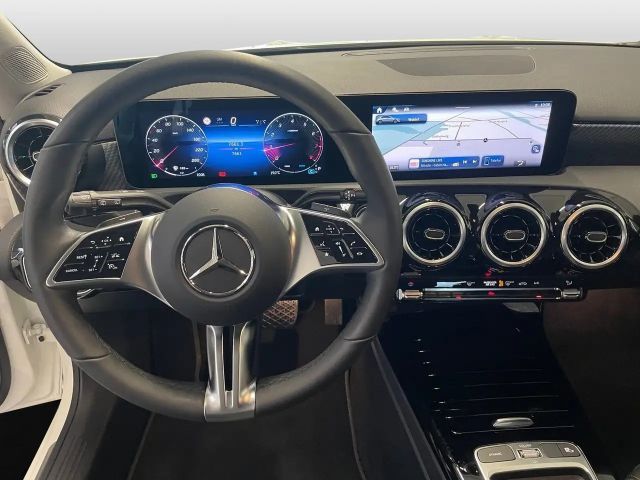 Mercedes-Benz A 180 Progressive