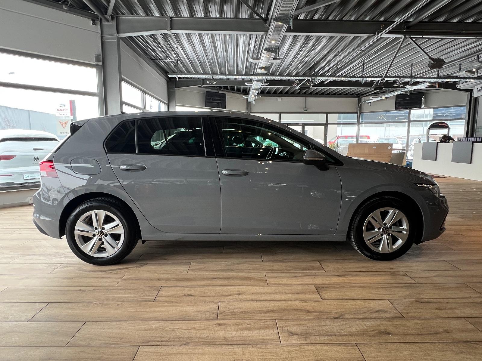 Volkswagen Golf 1.5 TSI Golf VIII Life