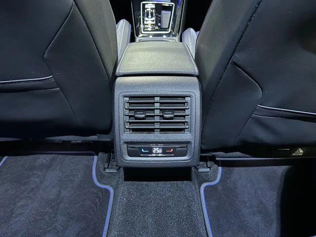 Volkswagen Golf 4Motion IQ.Drive Max