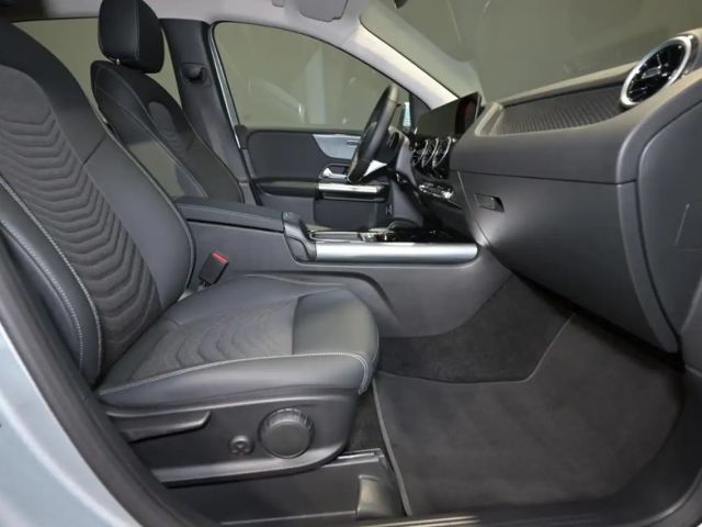 Mercedes-Benz B 200 Progressive