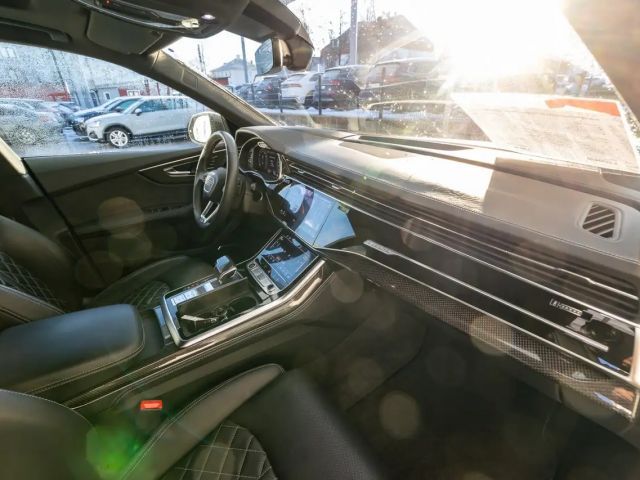 Audi Q8 55 TFSI Competition Quattro