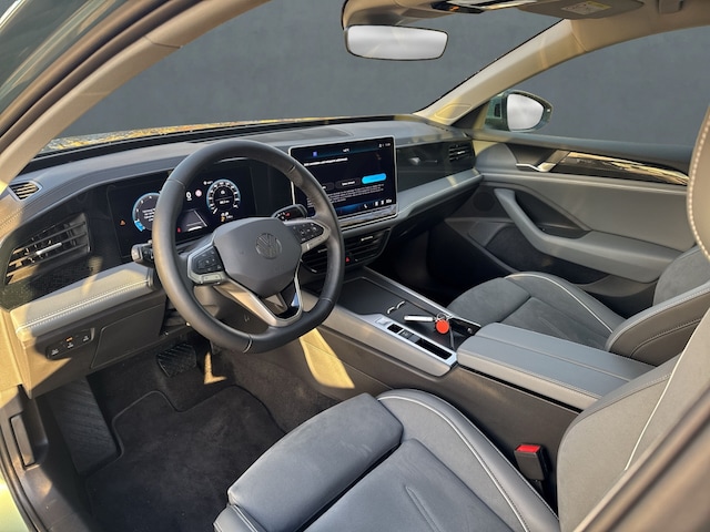 Volkswagen Passat 1.5 eTSI Business