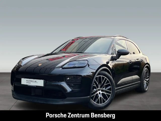 Porsche Macan 4