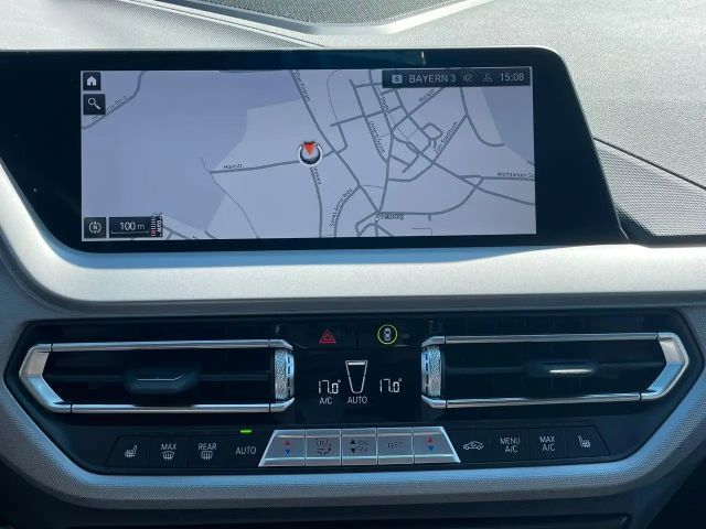 BMW 118 118i 5-deurs Sedan