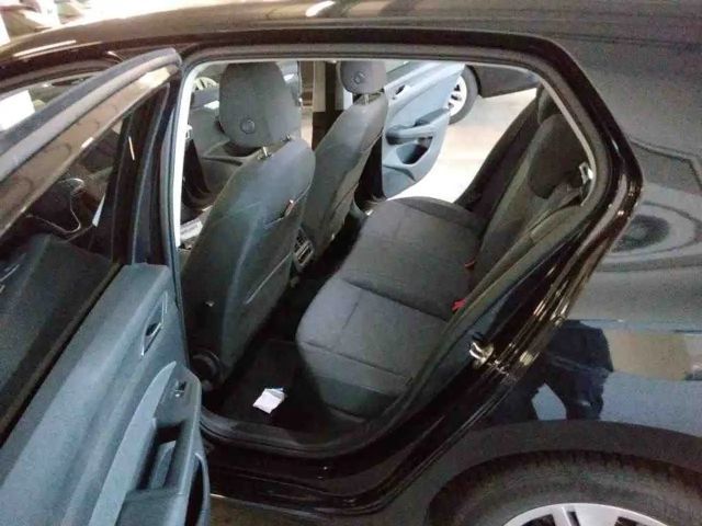 Volkswagen Golf 2.0 TDI DSG Life