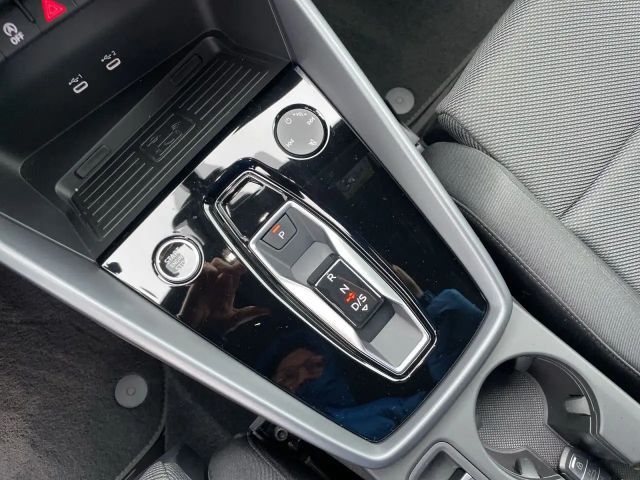 Audi A3 30 TFSI S-Tronic Sedan Sportback