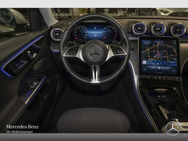 Mercedes-Benz C 200 4MATIC AVANTGARDE Sedan