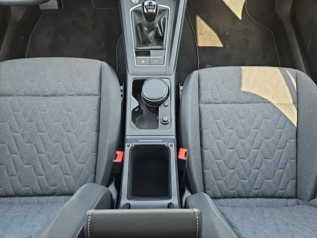 Volkswagen Golf 1.5 TSI Golf VIII Life