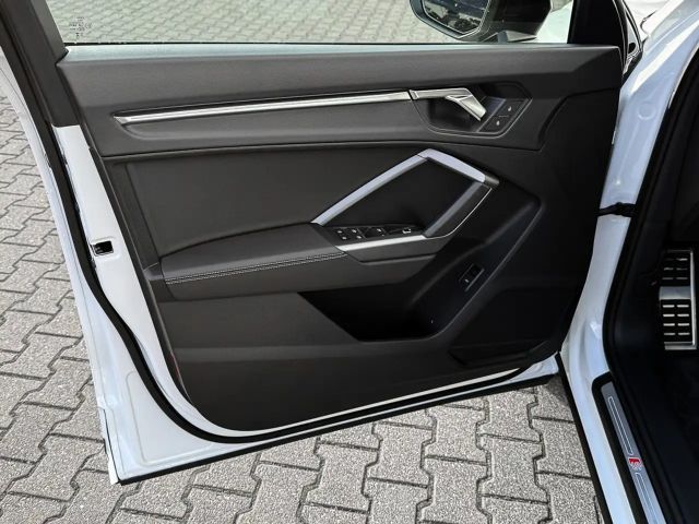 Audi Q3 35 TFSI S-Line