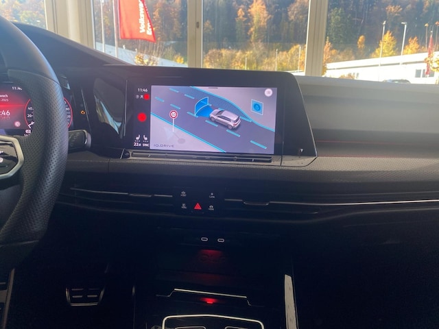 Volkswagen Golf 2.0 TSI DSG Golf VIII