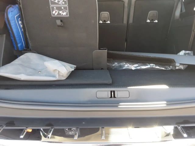 Peugeot 5008 Allure Pack EAT8 PureTech