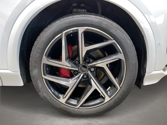 Audi Q6 e-tron Quattro