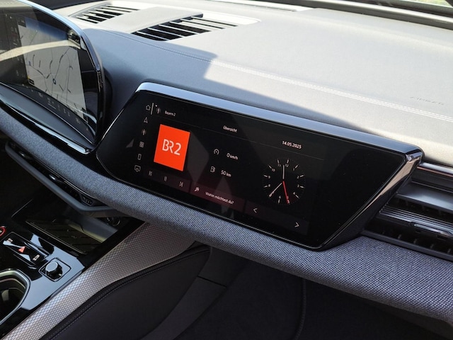 Audi A6 Avant Quattro S-Tronic