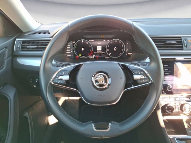 Skoda Superb 1.4 TSI Ambition Combi iV