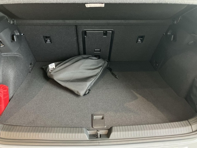 Volkswagen Golf CarPlay Hyb. Matrix Pano ACC AHK