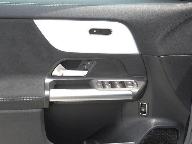 Mercedes-Benz GLA 220 4MATIC GLA 220 d