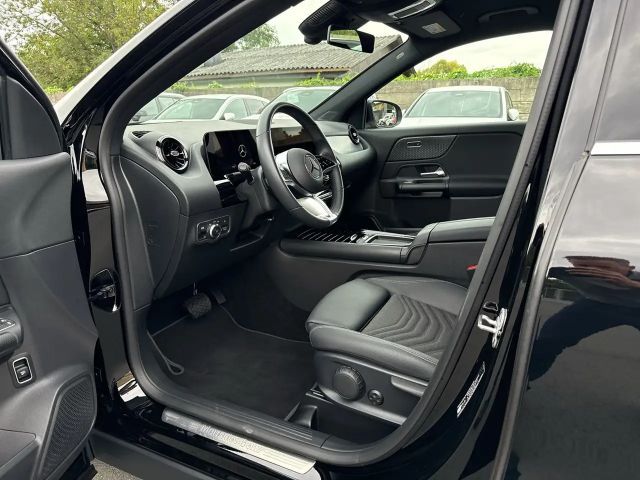 Mercedes-Benz GLA 200 PTS Cam Navi Wide LED SHZ EASY-PACK