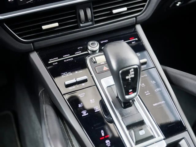 Porsche Cayenne Coupé E-Hybrid