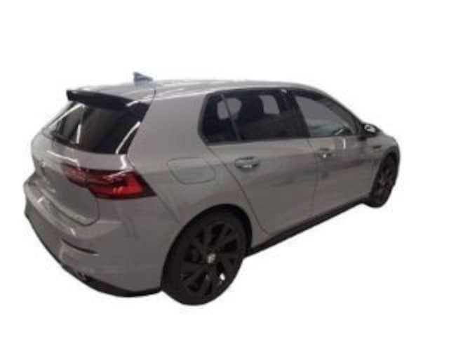 Volkswagen Golf 1.5 eTSI DSG R-Line