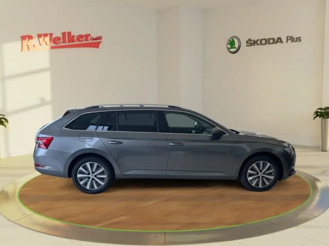 Skoda Superb 2.0 TSI Combi Style Style