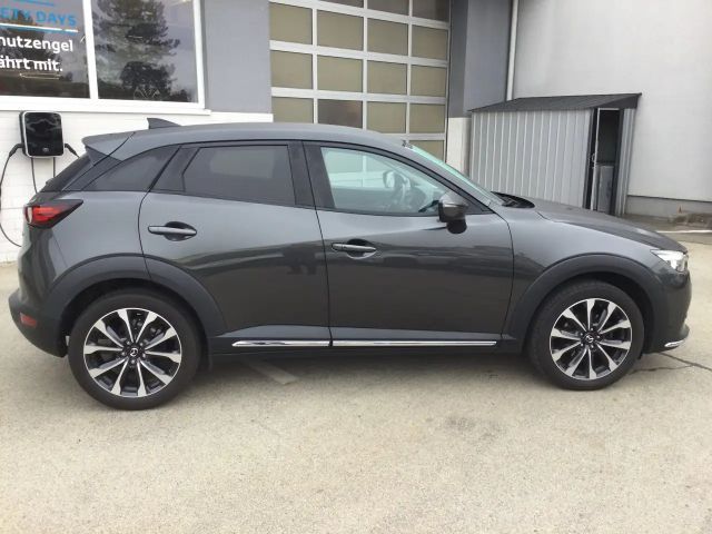 Mazda CX-3 Revolution