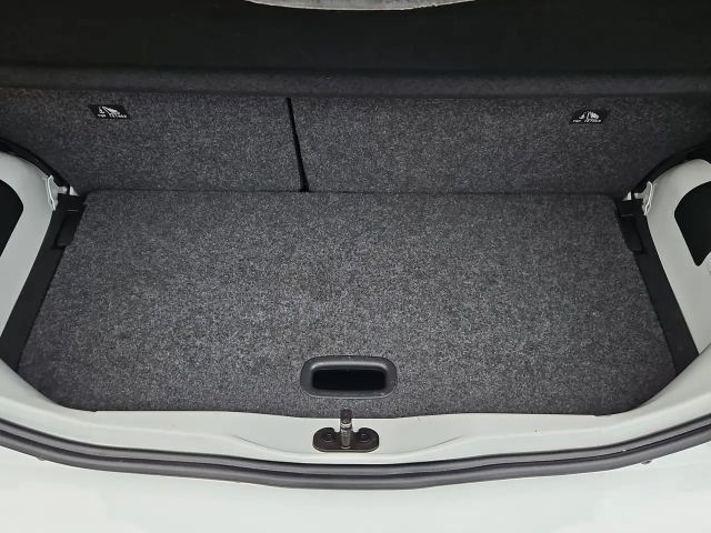 Volkswagen up! Active