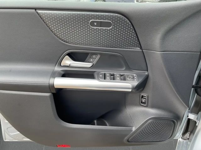 Mercedes-Benz B 180 Progressive