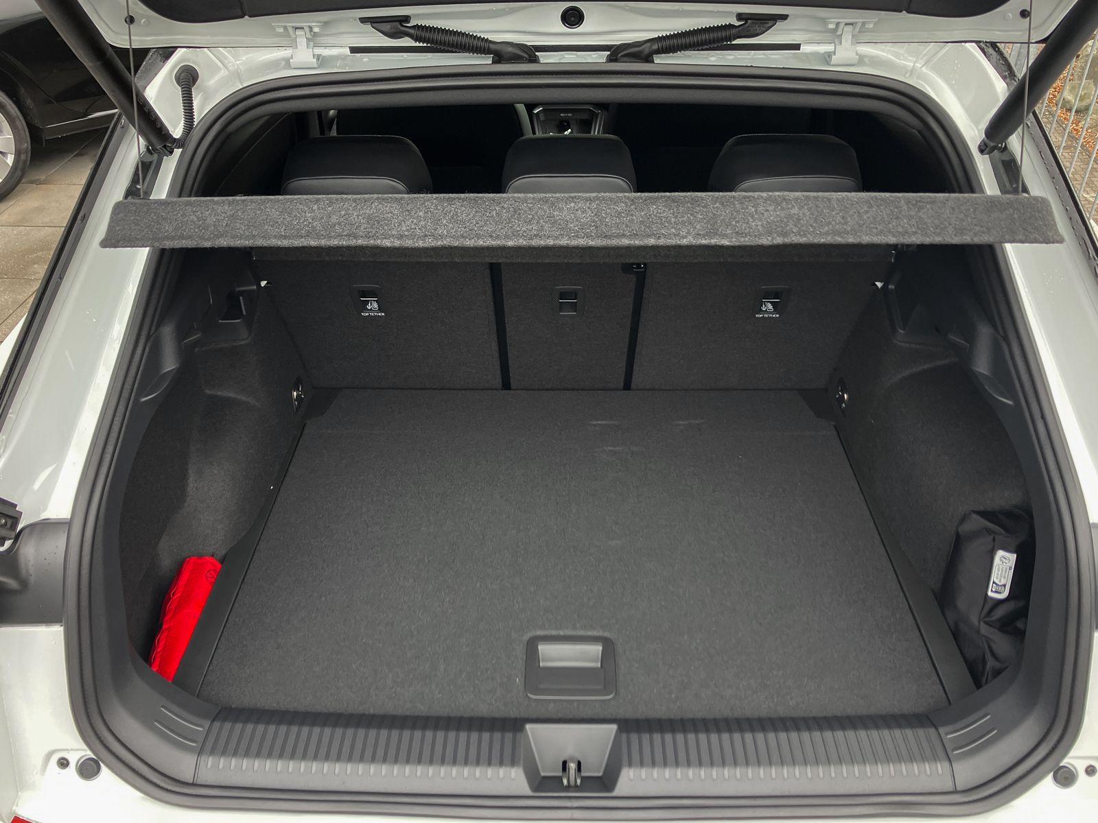 Volkswagen T-Roc 1.5 eTSI DSG R-Line