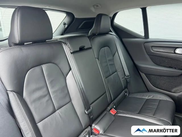 Volvo XC40 Dark Plus