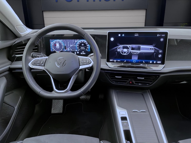 Volkswagen Passat 1.5 eTSI Business DSG