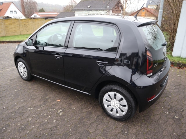 Volkswagen up! Move Move up!