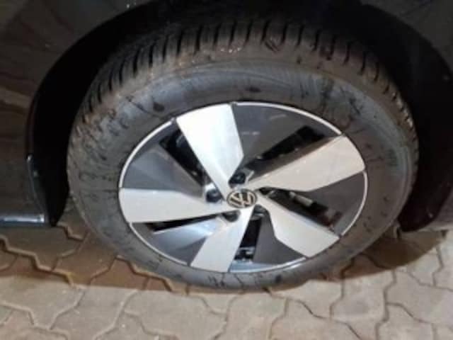 Volkswagen Passat 1.5 eTSI Business