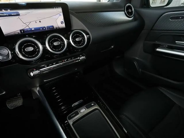 Mercedes-Benz B 180 AHK+PANORAMA+SPURHALTE+MBUX+LED+KAMERA+17"