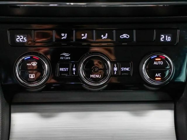 Skoda Superb 1.5 TSI Ambition Combi