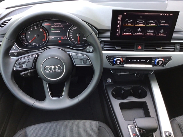 Audi A4 35 TFSI Avant S-Tronic