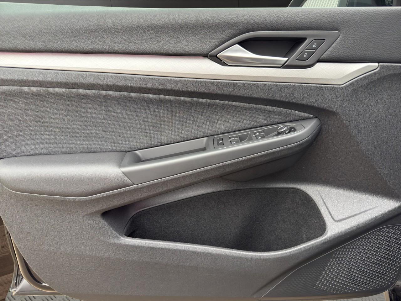 Volkswagen Golf 1.5 TSI Golf VIII Life