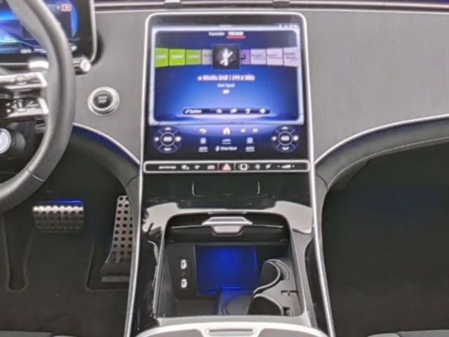 Mercedes-Benz EQE 43 Sedan